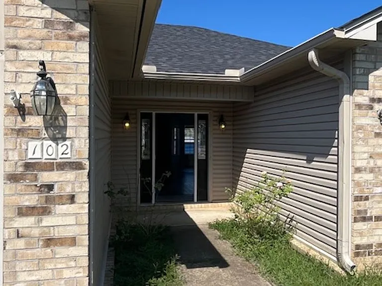 102 Rosebud Cir — Photo 7