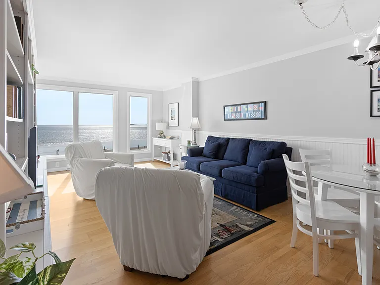 1 Seacliff Ave — Photo 13