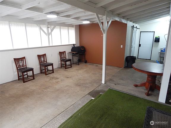 3rd image of 2508 S 96th Street #1