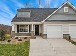 121 Park Ridge Dr, Elkin, NC 28621