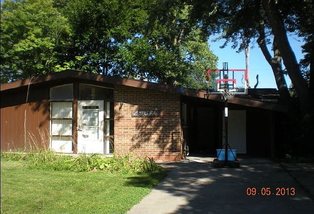 1st image of 29670 Everett St