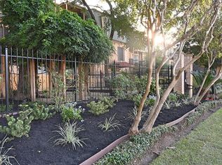 4515 Briar Hollow Pl APT 207, Houston, TX 77027