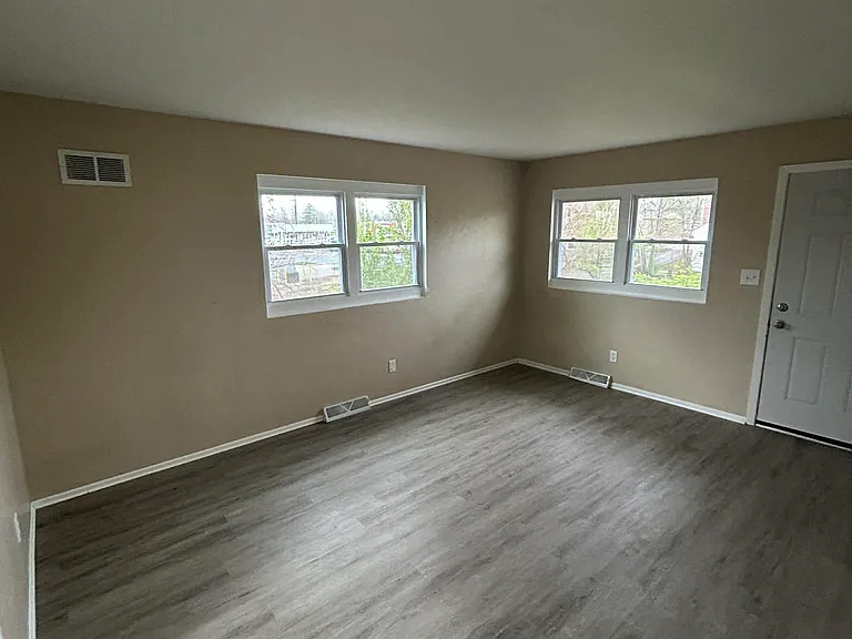 936 E 23rd St S #936 — Photo 8
