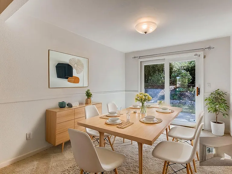 Dining room off kitchen