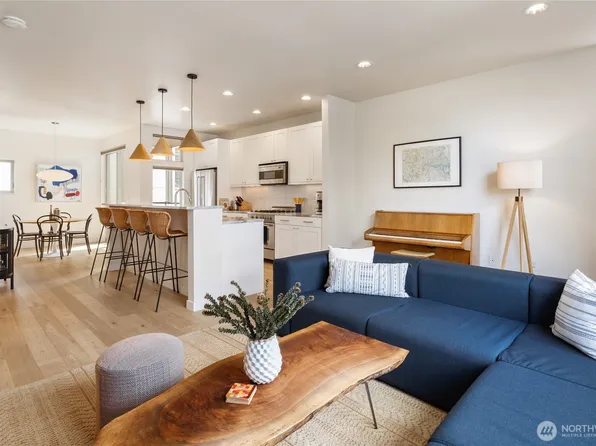 1410 20th Avenue #A, Seattle, WA 98122