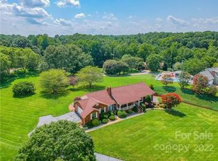 165 Lakeshore Ln, Taylorsville, NC 28681