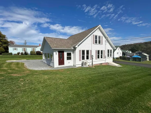 59 Armstrong Ave, Bruceton Mills, WV 26525