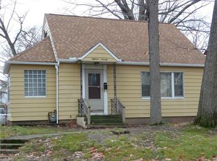 1870 Glenridge Rd, Euclid, OH 44117