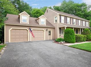 48 Windsong Rd, Cumberland, RI 02864