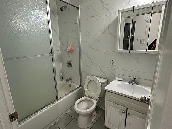 5th image of 11523 Jamaica Ave Floor 2