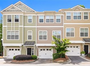 1915 Sterling Oaks Cir, Atlanta, GA 30329