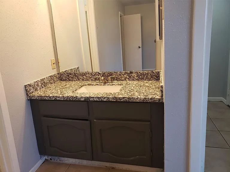 8527 Quail Hills Dr — Photo 6