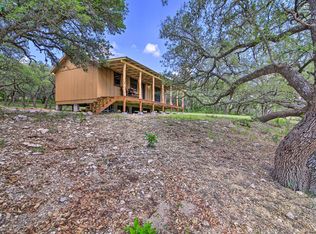 186 Bear Creek Rd, Fredericksburg, TX 78624