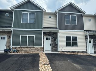 682 Zephyr Dr, Rockingham, VA 22801