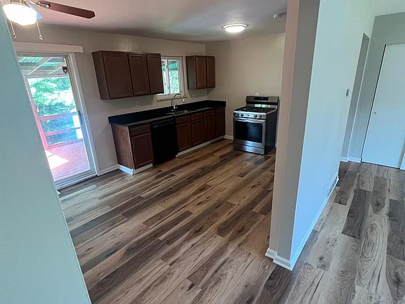 4th image of 9655 Gertrude Ln