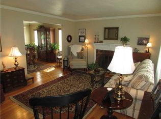 235 Crestview Dr, Pittsburgh, PA 15236