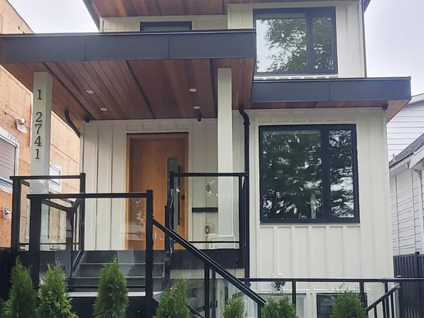 2741 Grant St #2, Vancouver, BC V5K 3H1
