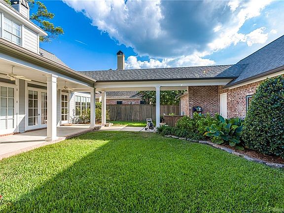 3rd image of 1038 Winterberry Ln
