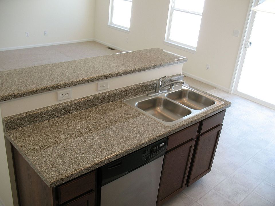 5616 Thribble Cross, Roscoe, IL 61073 Zillow