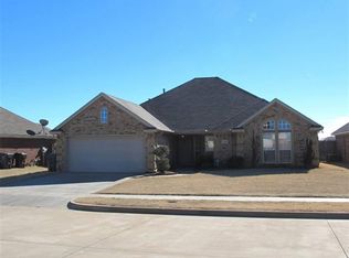 5204 Sunnybrook Ln, Wichita Falls, TX 76310
