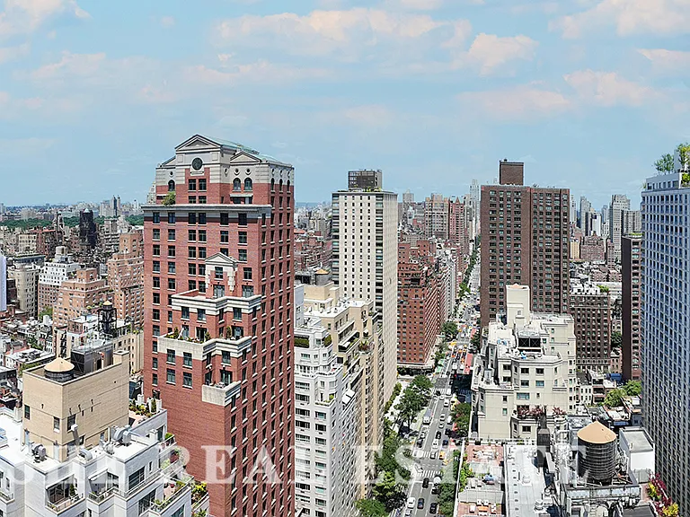 200 E 69th St #31A — Photo 16