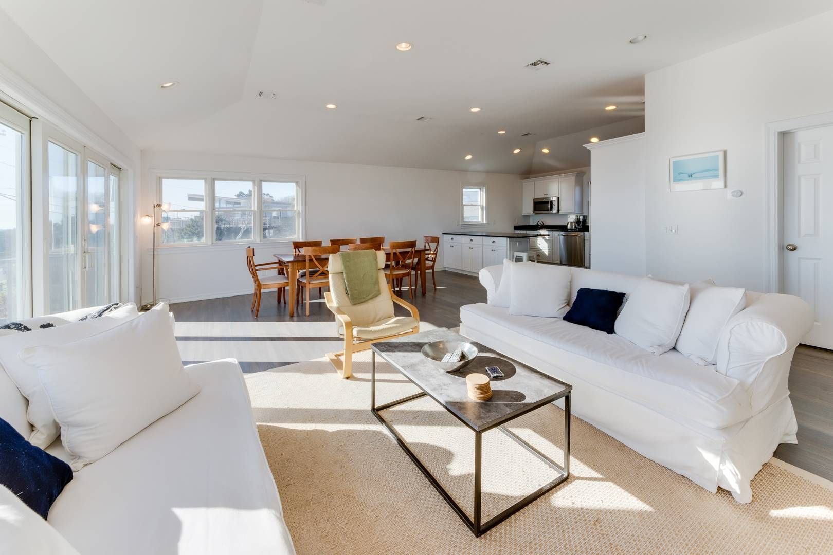  Open Living Area w/ Ocean Views