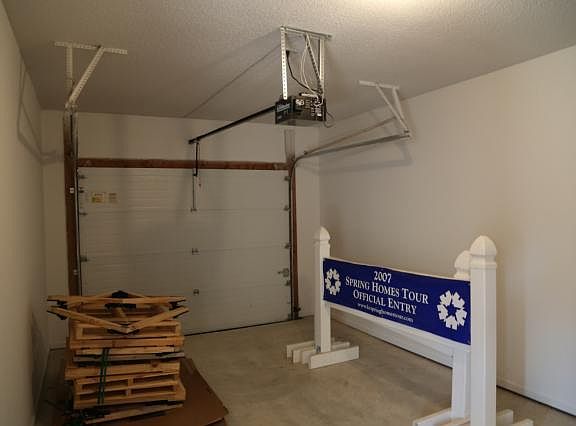 5th image of 4729 S Union Ave