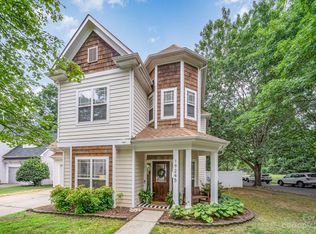 19245 Coachmans Trce, Cornelius, NC 28031