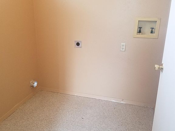4th image of 721 1/2 Turner St