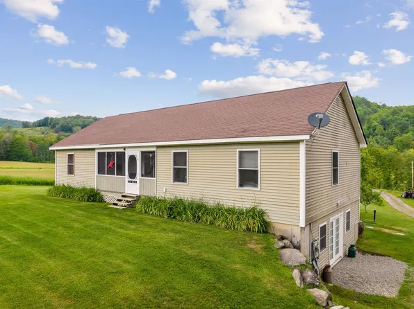 179 Russell Road, Tunbridge, VT 05077