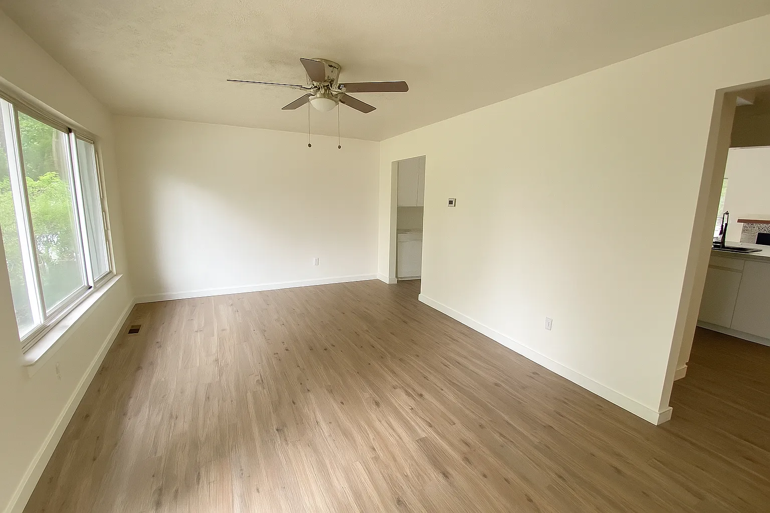 8707 Holly Dr photo 1