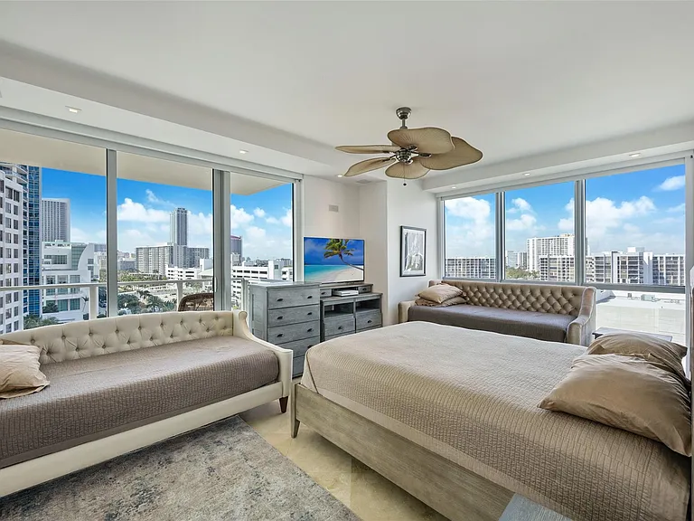 3101 S Ocean Dr #902 — Photo 9