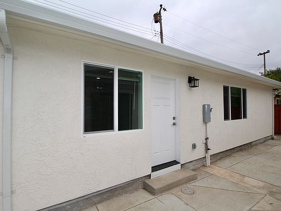 4th image of 3256 Kerr St #A