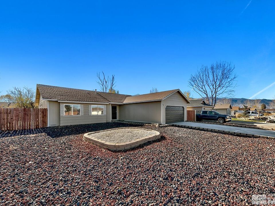 1st image of 1351 Patricia Dr