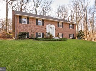 4 Ruth Ln, Downingtown, PA 19335