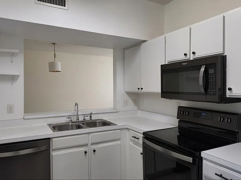 9604 Seadale Ct #101 — Photo 8