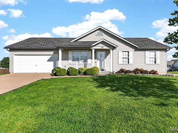 2nd image of 40 Double Creek Ct