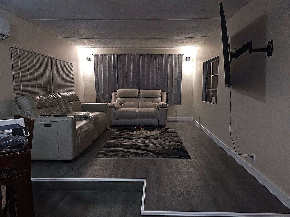 1st image of 45 Bonisee Cir