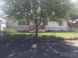 919 A St, Fossil, OR 97830