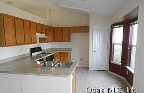 3rd image of 5 Fir Trail Dr