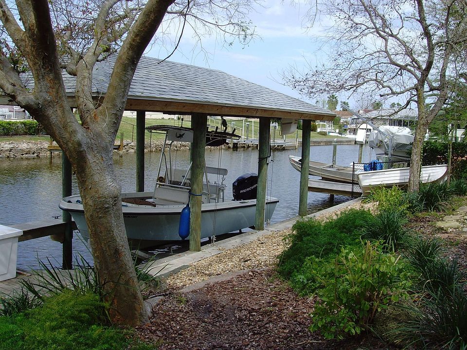 boat lift and saltwater canal
