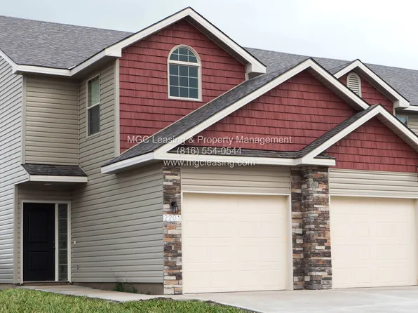 2216 SW Suncatcher Rd, Lees Summit, MO 64082