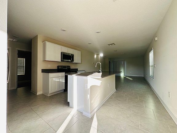 4th image of 4350 Sunny Creek Pl