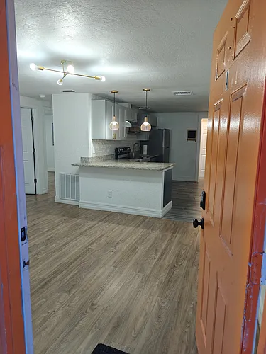 626 9th Ave W #A Photo 1 626 9th Ave W #A Photo 1
