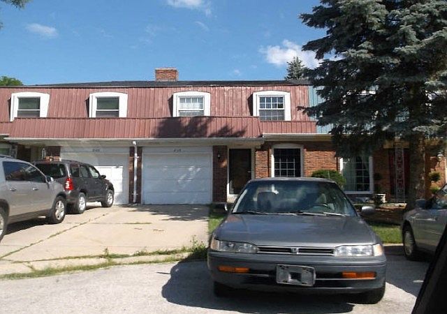 1st image of 2106 Stoney Brook Ct
