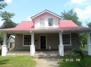 830 S 7th St, Mayfield, KY 42066