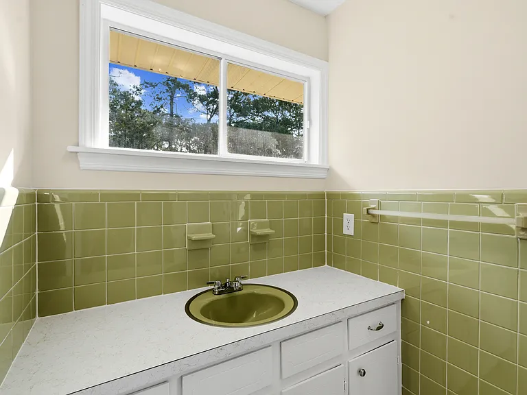 607 Longleaf Ave — Photo 32