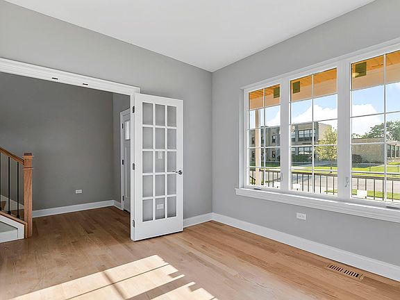 5th image of 9121 S 52nd Ave