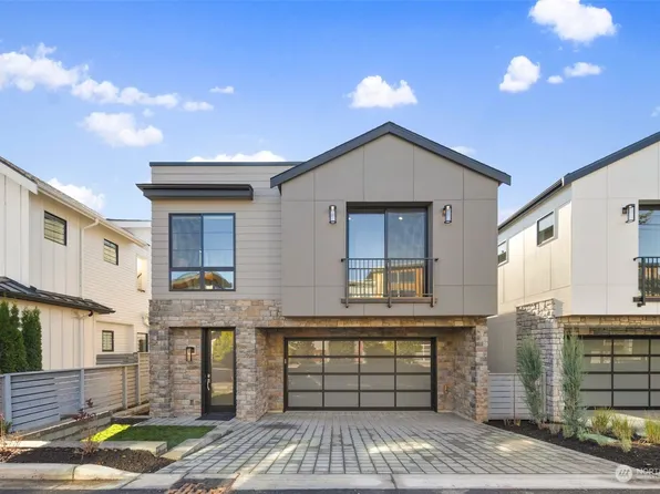 217 3rd Avenue S, Kirkland, WA 98033