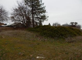 915 10th St, Davenport, WA 99122